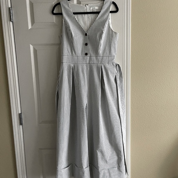 1901 Blue & White Striped Crop Seersucker Jumpsuit (size 10) - Picture 2 of 6